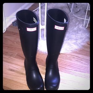 Brand new without box or tags size 7 hunter boots